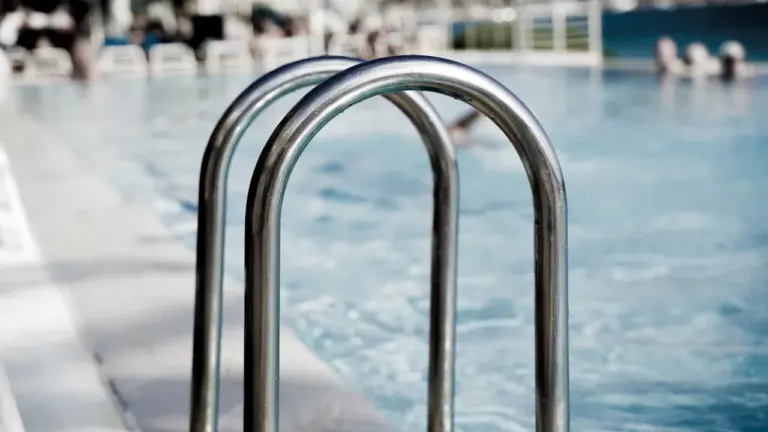 À Brest, l’achat des entrées de piscine se complique
