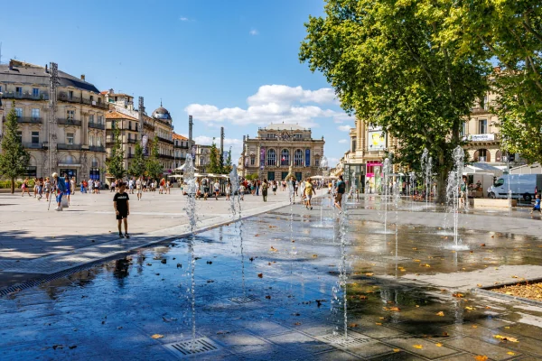 À Montpellier, la chaleur impose de nouveaux réflexes