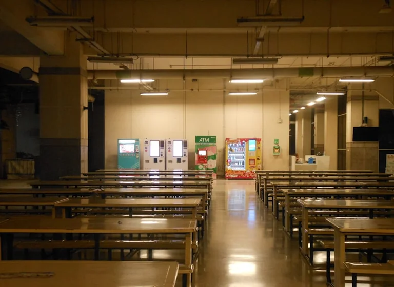 Parents à Marseille: un dossier cantine à vérifier