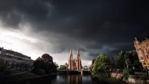Tours face à cinq heures d’alerte aux orages