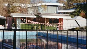 À Rouen, les nageurs face à deux fermetures le 15 août