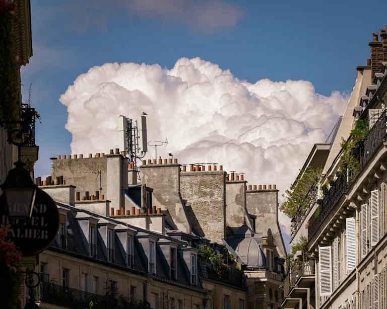 À Sarcelles, 37 °C puis un risque d’orages : les heures clés