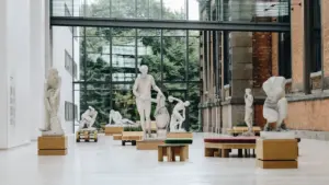 Modelage et sculpture au musée : l’été créatif de Quimper