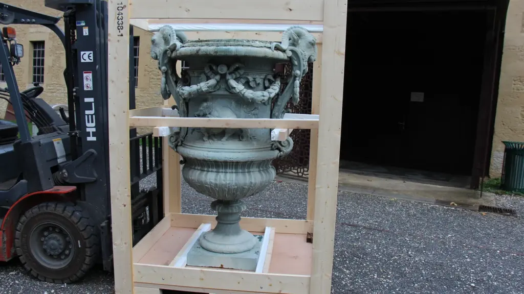 Saint-Dizier : un vase de 630 kg rejoint le patrimoine municipal